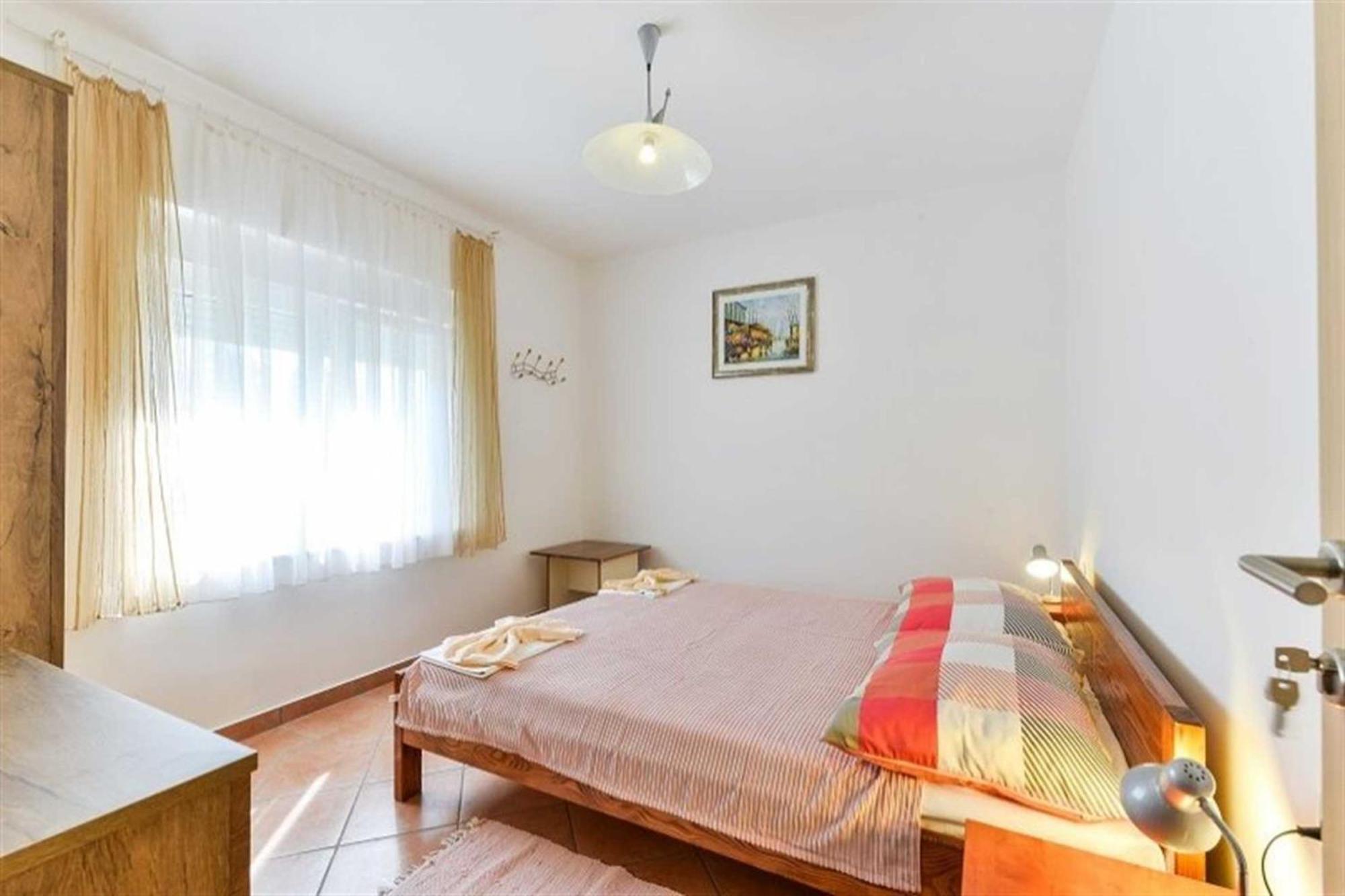 Apartment House Inga Vir Dış mekan fotoğraf