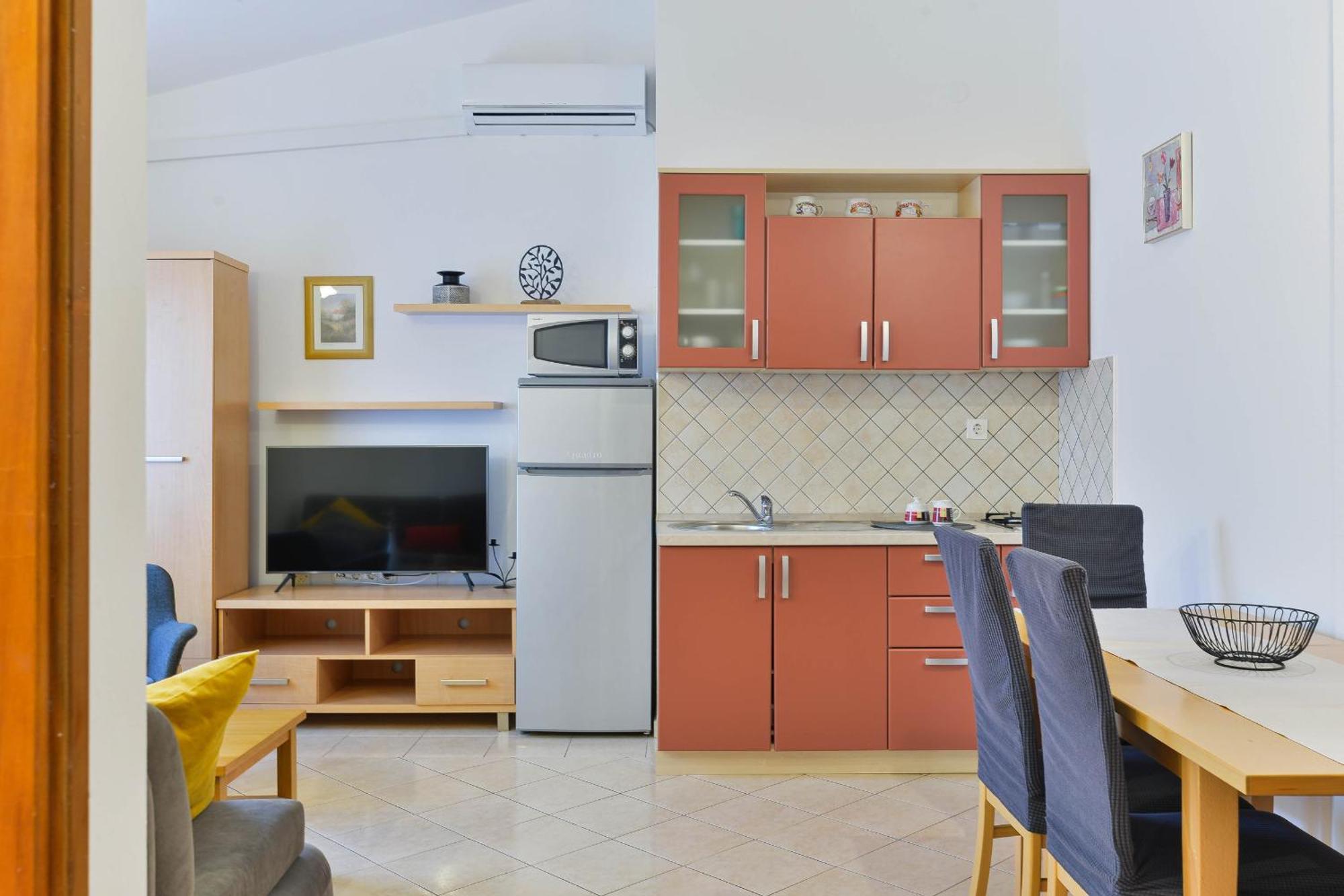 Apartment House Inga Vir Dış mekan fotoğraf