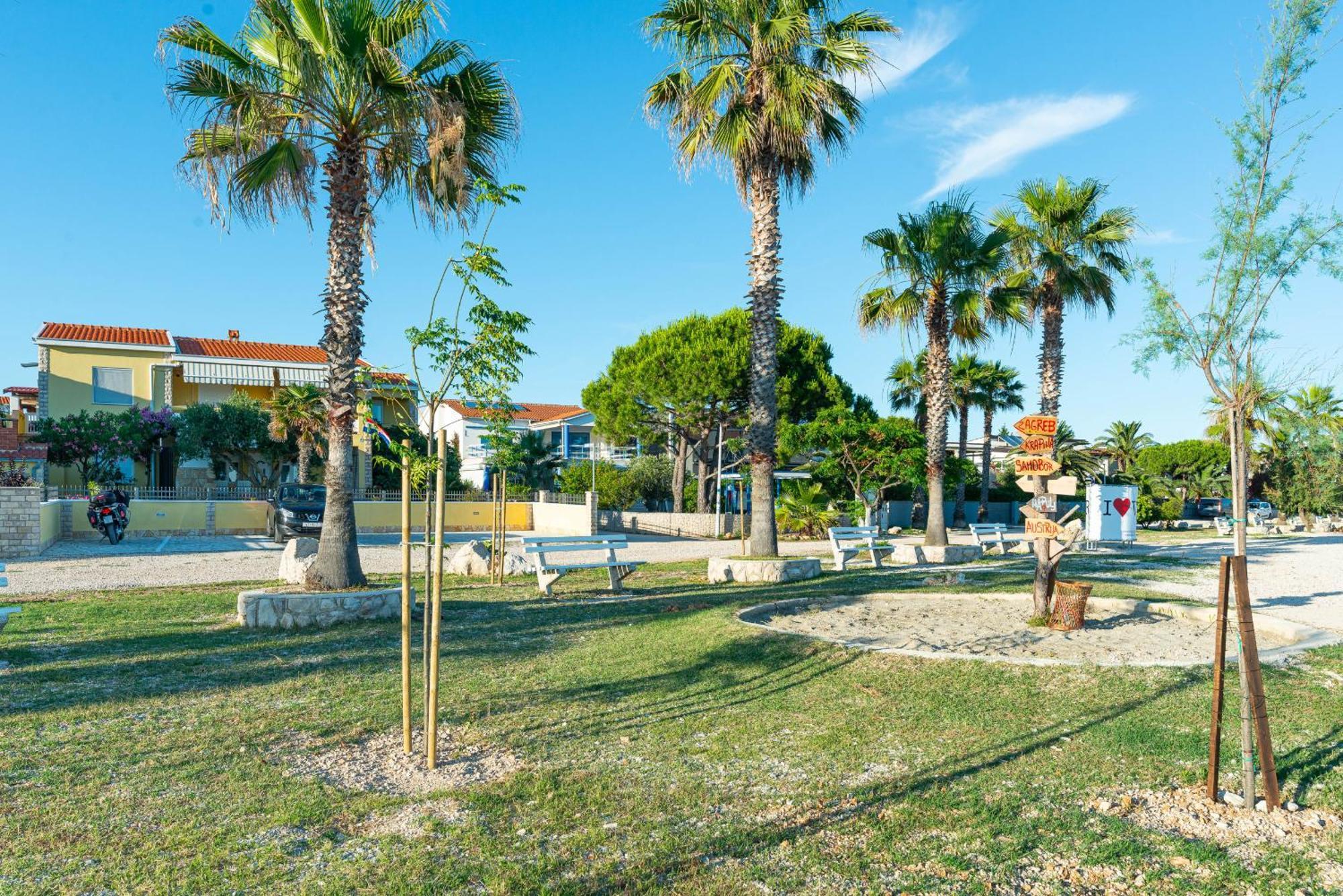 Apartment House Inga Vir Dış mekan fotoğraf