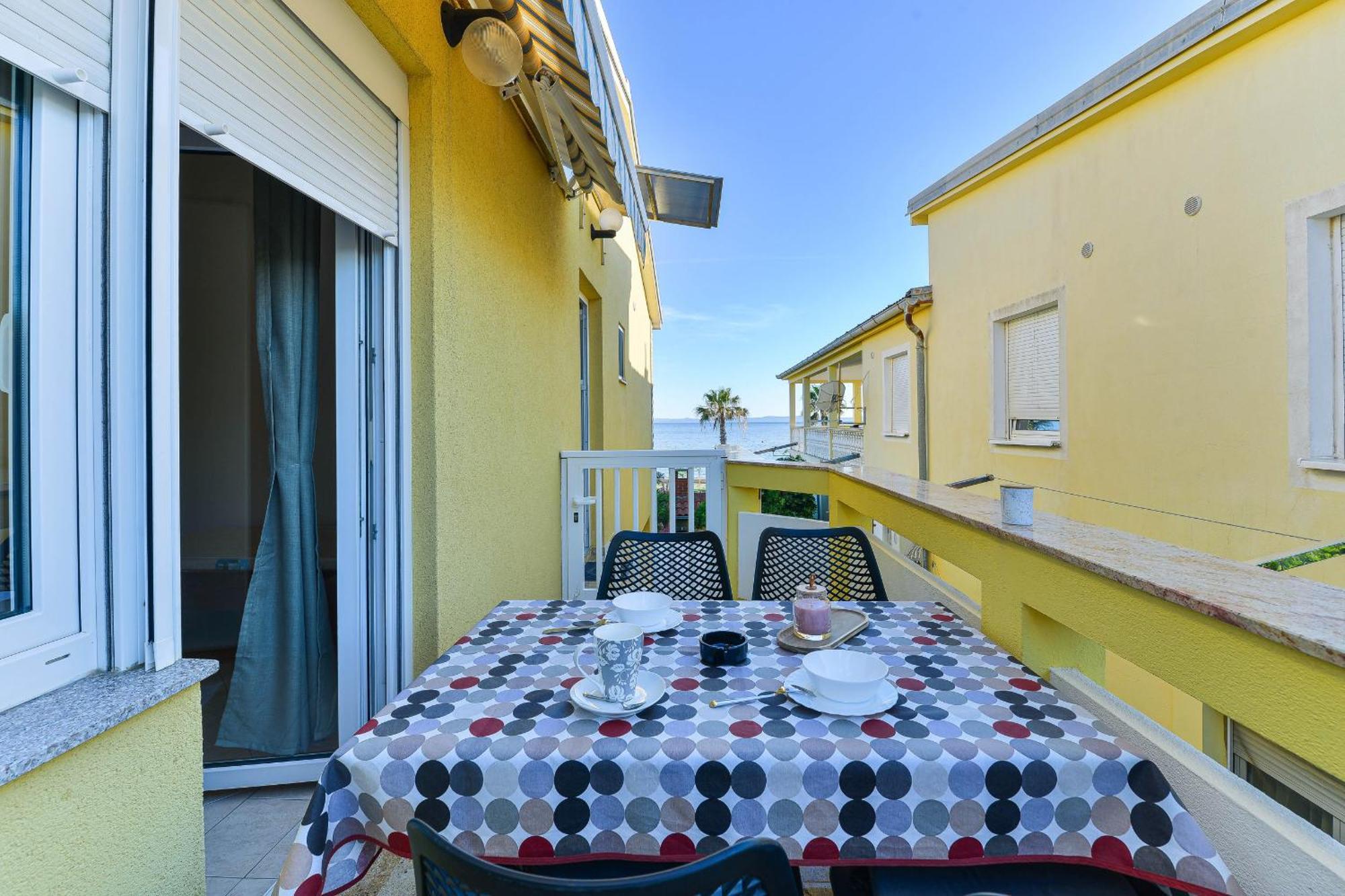 Apartment House Inga Vir Dış mekan fotoğraf