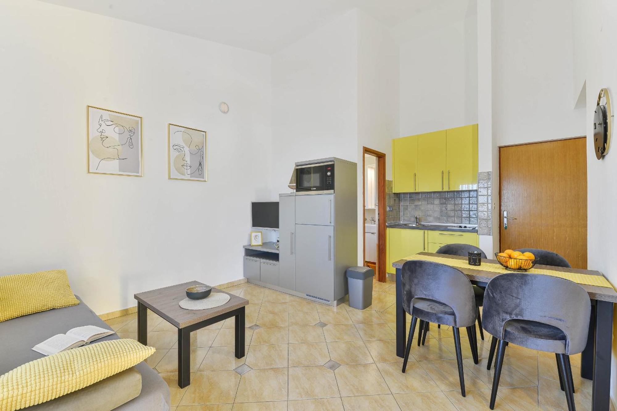 Apartment House Inga Vir Dış mekan fotoğraf